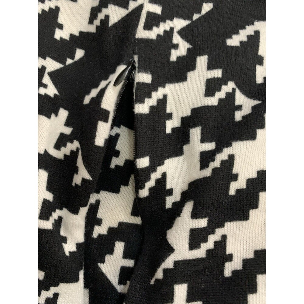 Black & White Infinity Scarf  Cowl Houndstooth w/ Zip Pocket 2 Chic - Picture 8 of 9